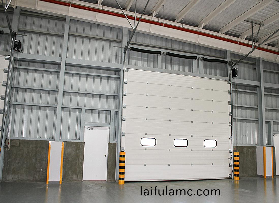 1657244444427651.jpg 工(gong)業滑陞(sheng)門7.jpg